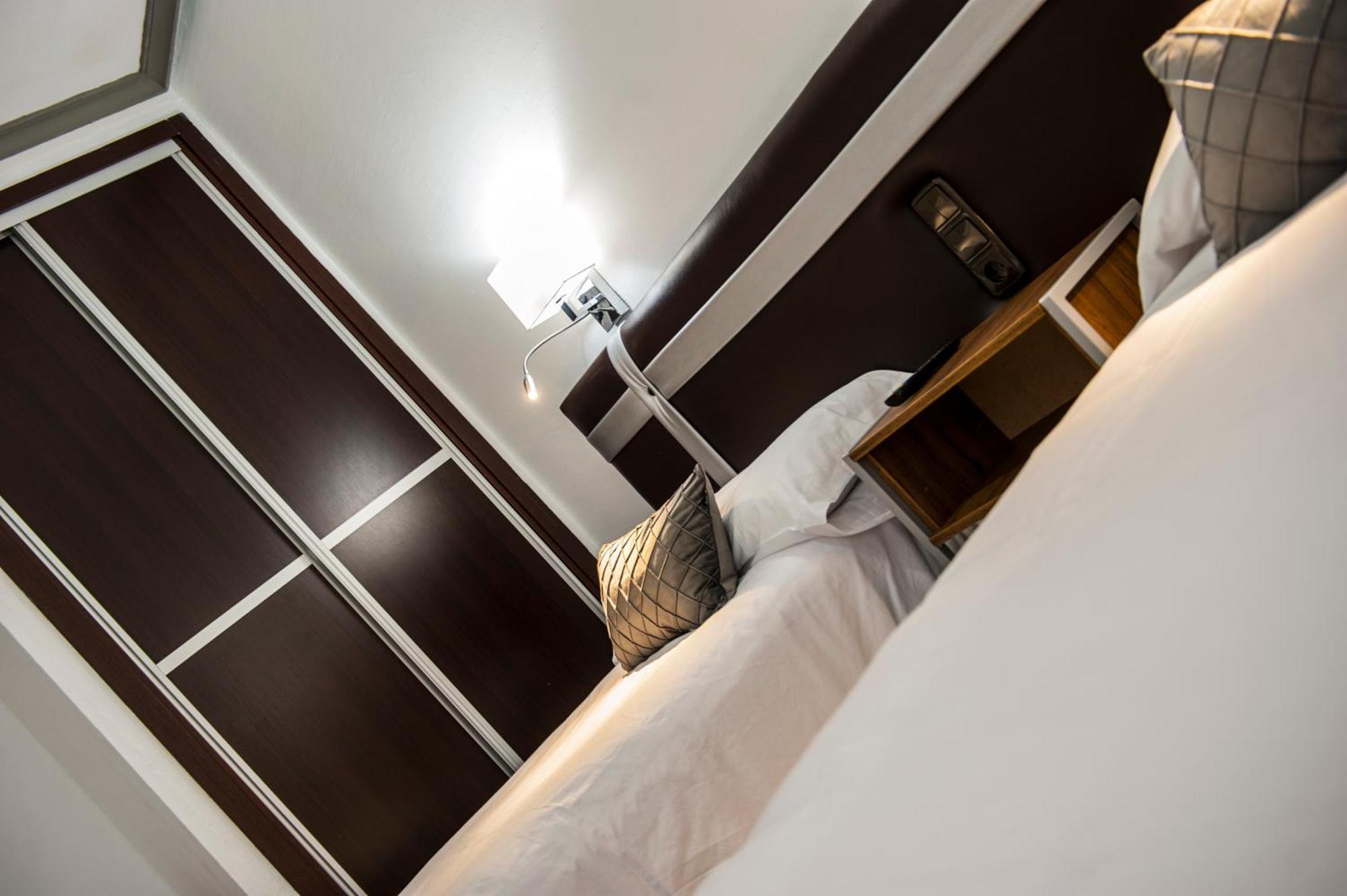 Hostal Las Palomas Lucena Dış mekan fotoğraf