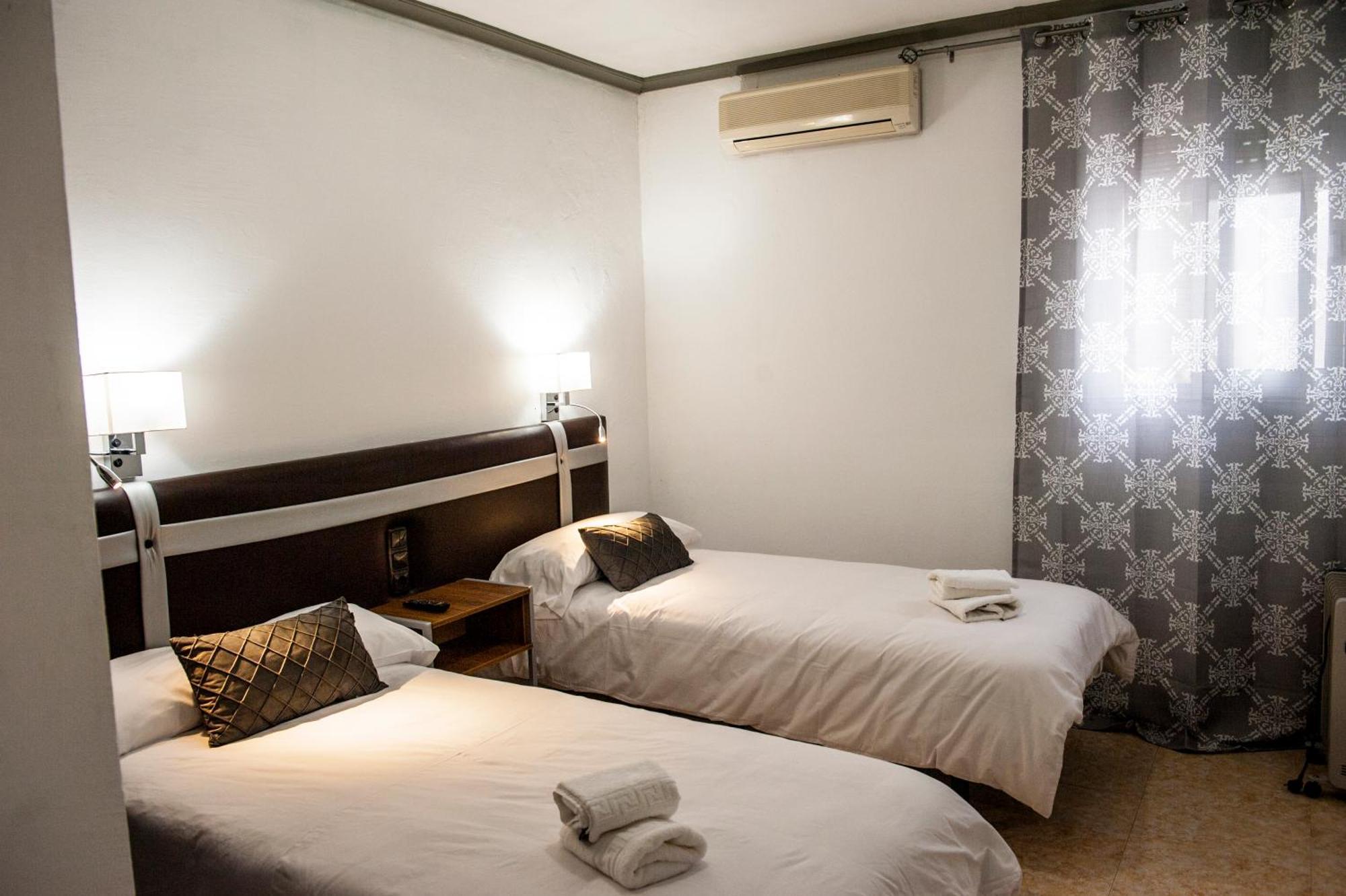 Hostal Las Palomas Lucena Dış mekan fotoğraf
